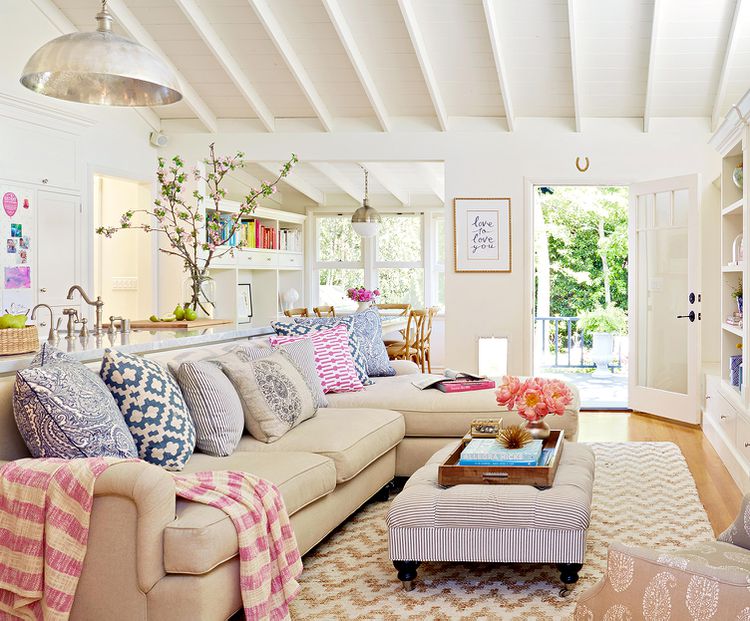 33 Living Room Color Schemes for a Cozy, Livable Space